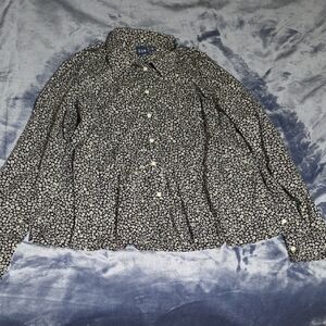 GAP Black and White Floral Button-Up Shirt